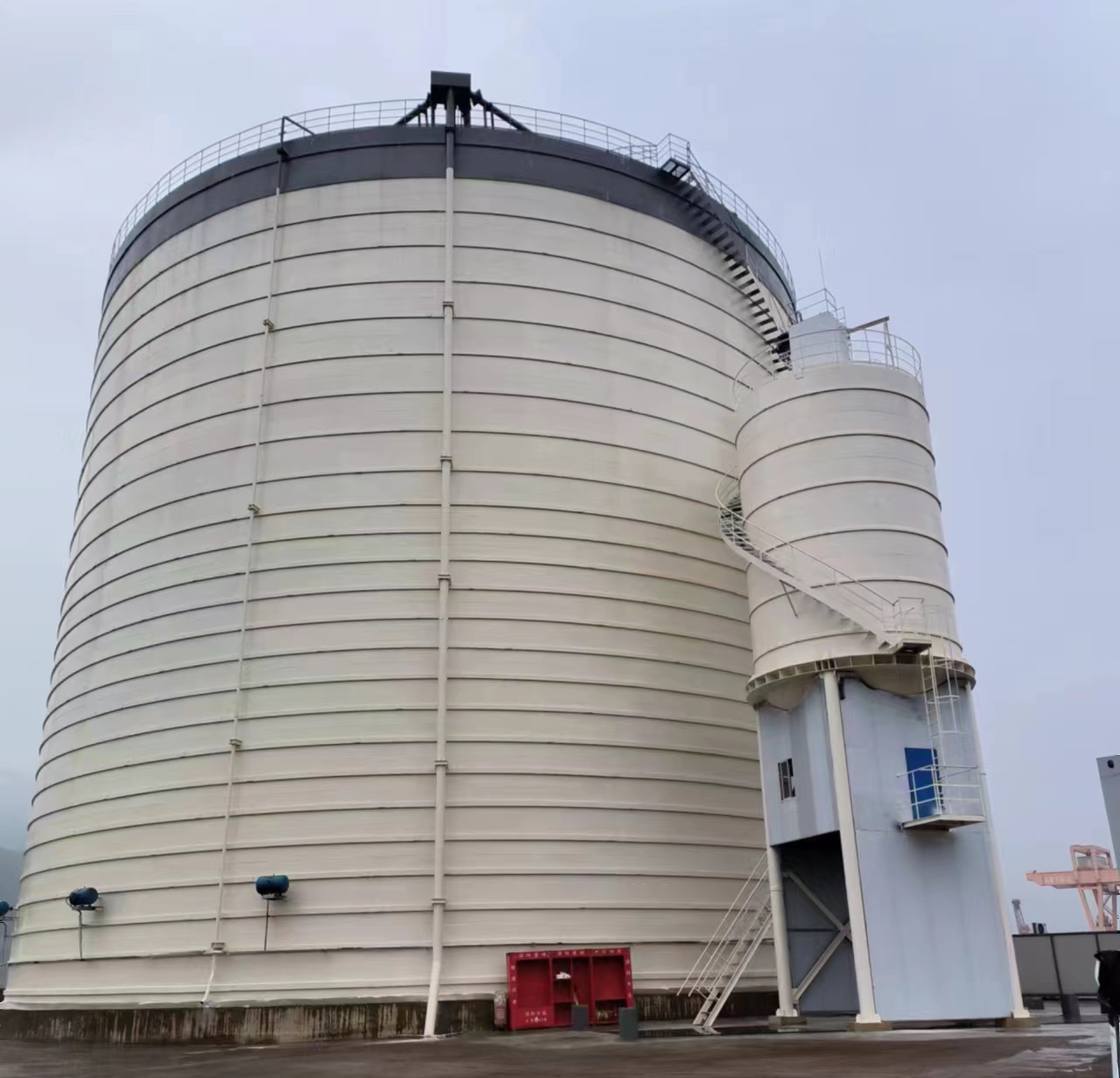 三山10万吨水泥钢板库